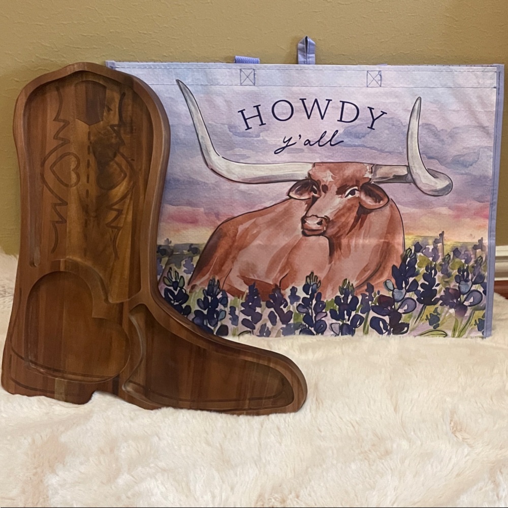 New! Wooden Western  Boot Charcuterie Board Serving Tray w/1 Reusable Tote Bag